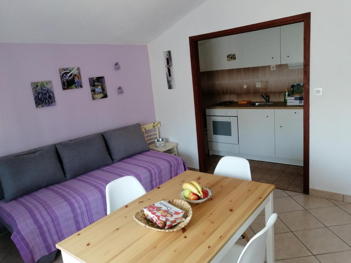 Apartments Stjepic Sukosan Exterior photo