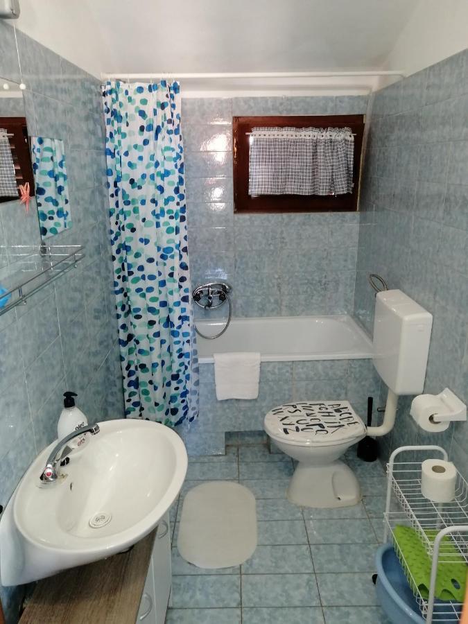 Apartments Stjepic Sukosan Exterior photo